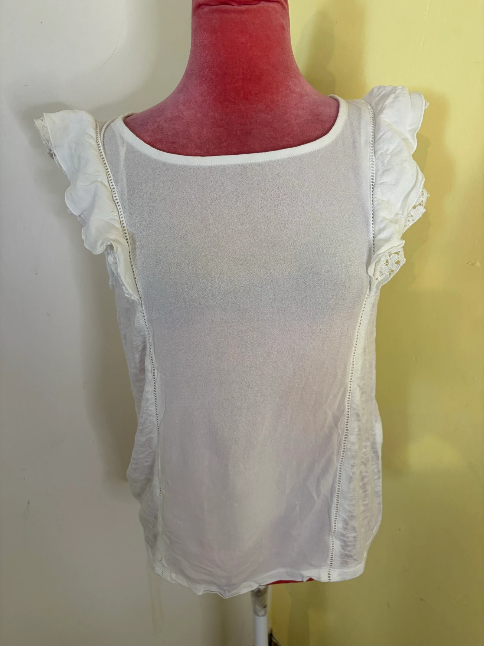 Top Blanco Boho con Volantes y Encaje – photo 3
